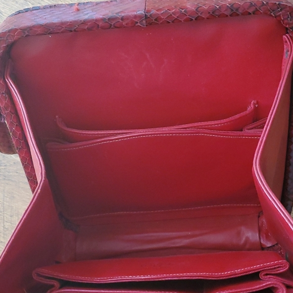 🌟Final🌟 RARE 1940s Bass Python Snakeskin Genuine Reptiles Red Quilted Satchel. - Picture 8 of 16